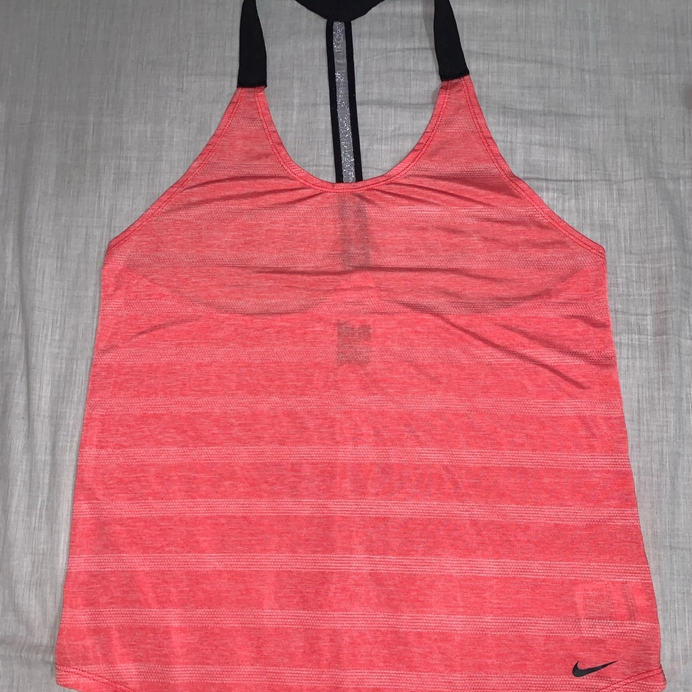 Nike work out top